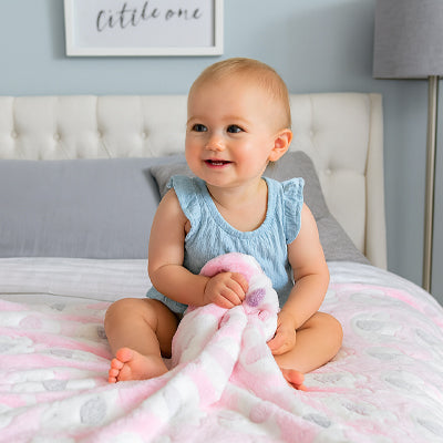 Couverture-bébé-tendre-rose